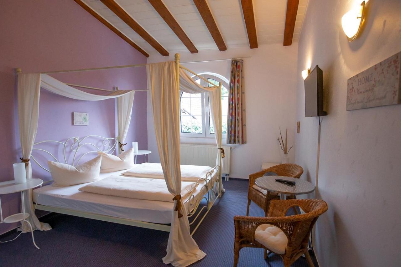 Hotel Schlosshof Dolgesheim Екстериор снимка